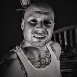 Meet your Posher, Ellis